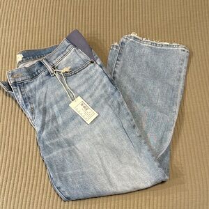 NWT Hatch The Crop maternity jean in Light Wash size 32